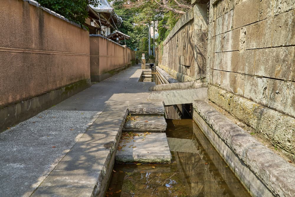 【鎌倉市内の物件には多い？大谷石（おおやいし）が使われている擁壁（ようへき）には要注意！】